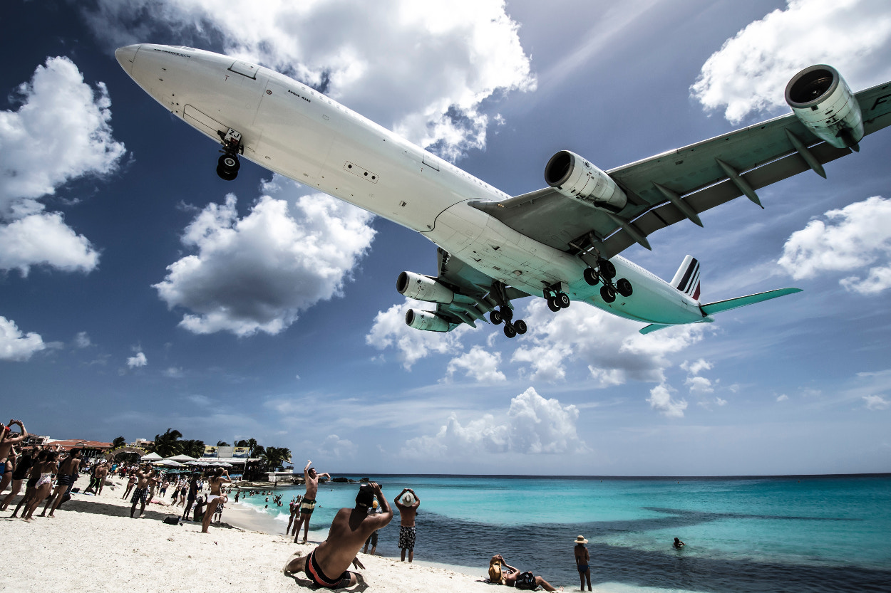 Air France Landeanflug Maho Beach in Sint Maarten