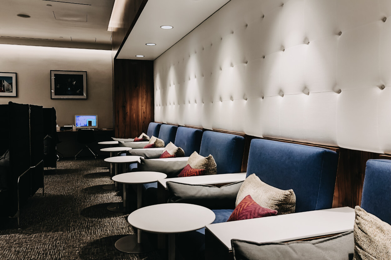 Review The Centurion Lounge Dallas Fort Worth DFW Sitzgelegenheiten