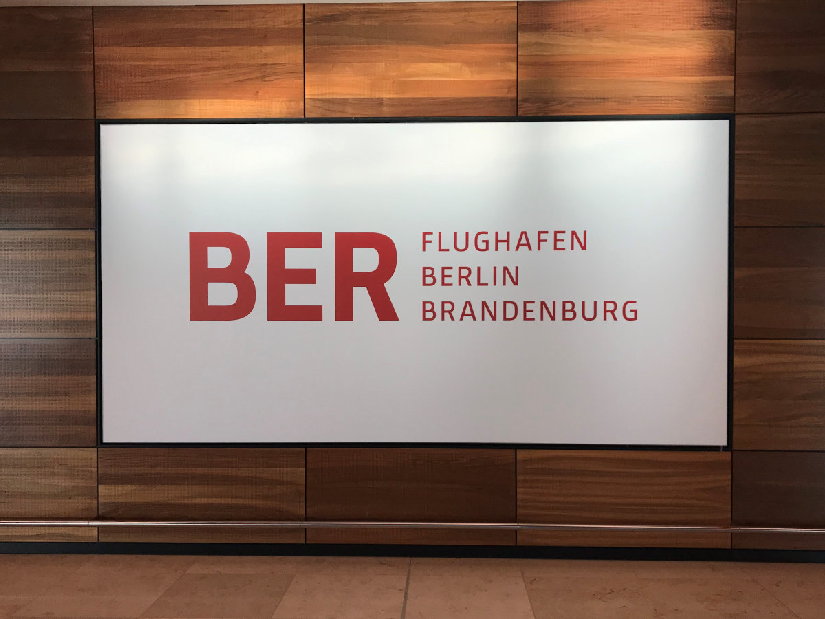 die ersten Lufthansa Flüge am BER Flughafen Berlin Brandenburg