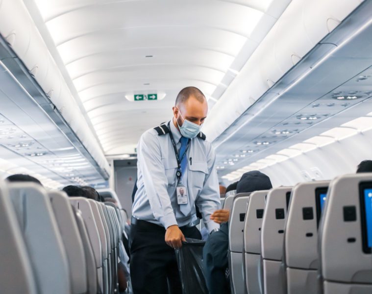 EU beendet Maskenpflicht im Flugzeug