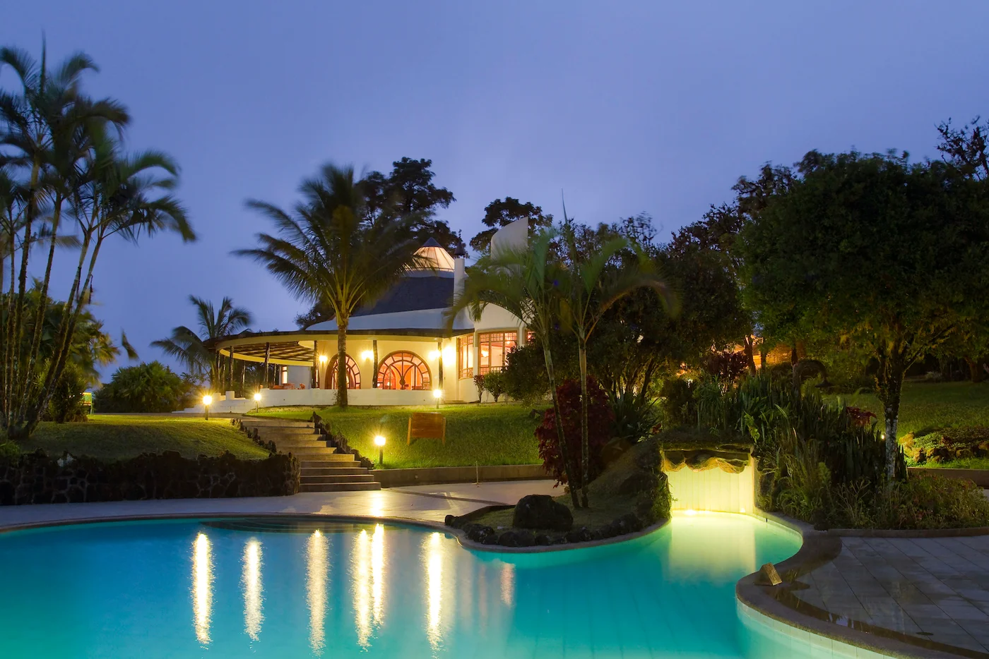 Curio Royal Palm Galapagos Pool