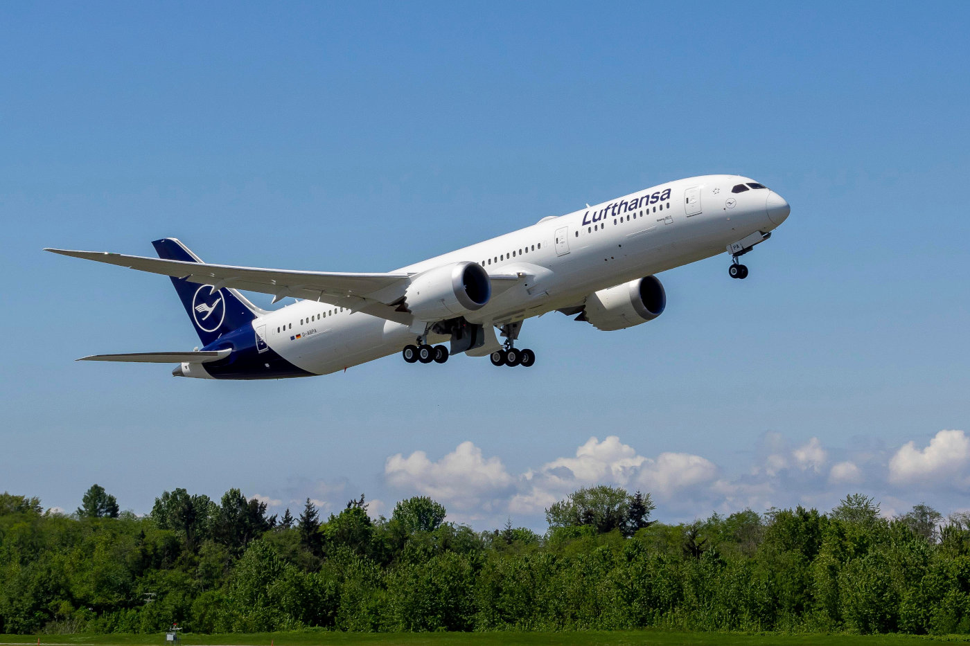 neue Lufthansa Boeing 787-9 Dreamliner