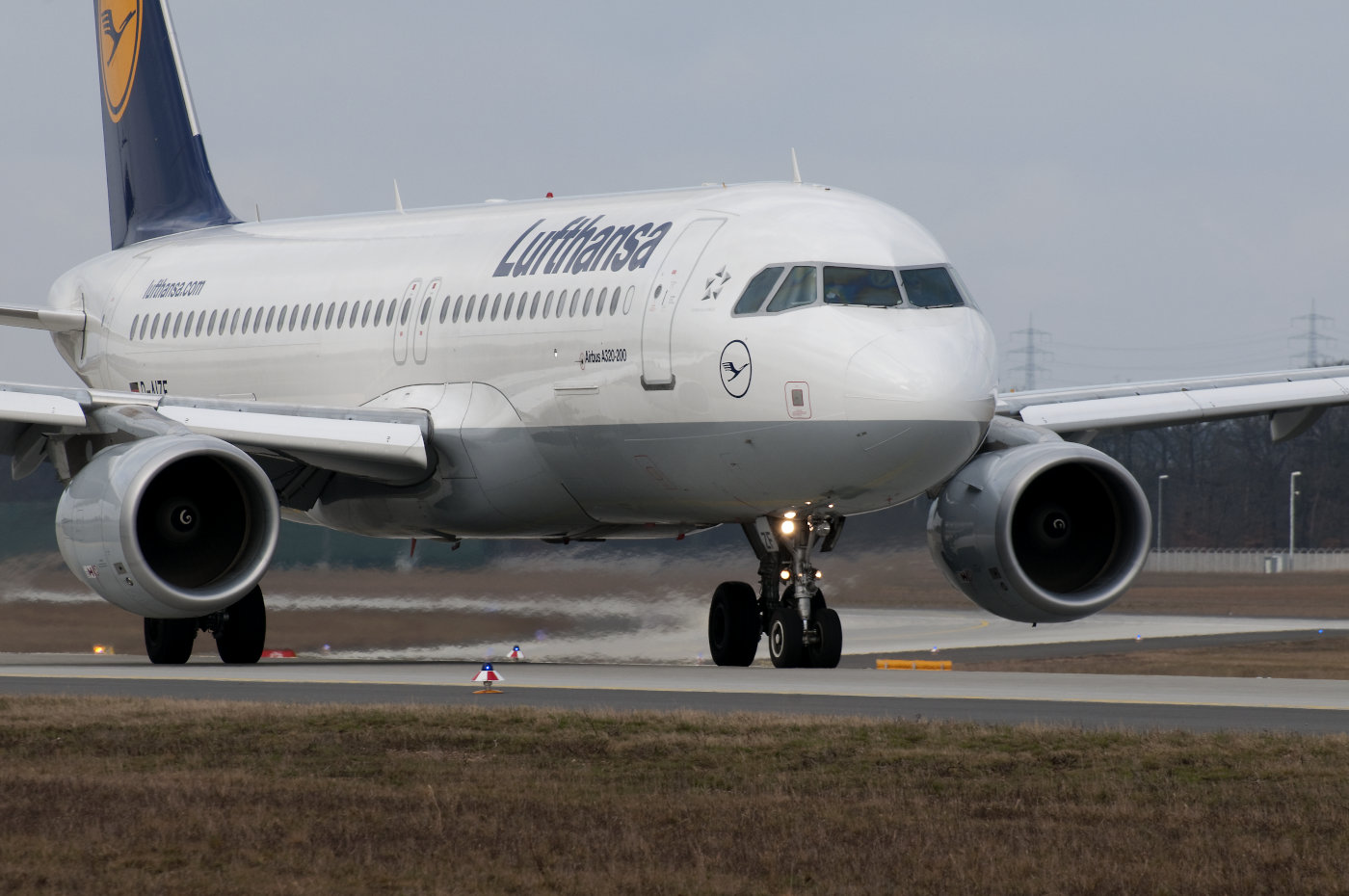 Lufthansa streicht 800 Flüge in Frankfurt und München