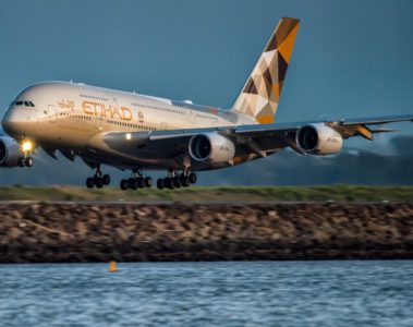 Etihad Airways Airbus A380 Landeanflug auf den Flughafen Sydney
