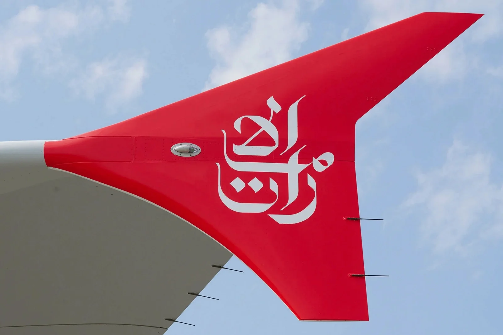 neue Emirates Fluzeuglackierung