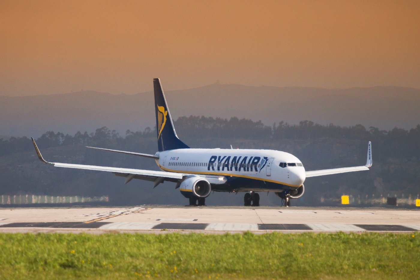 Ryanair Flugzeug vor dem Start