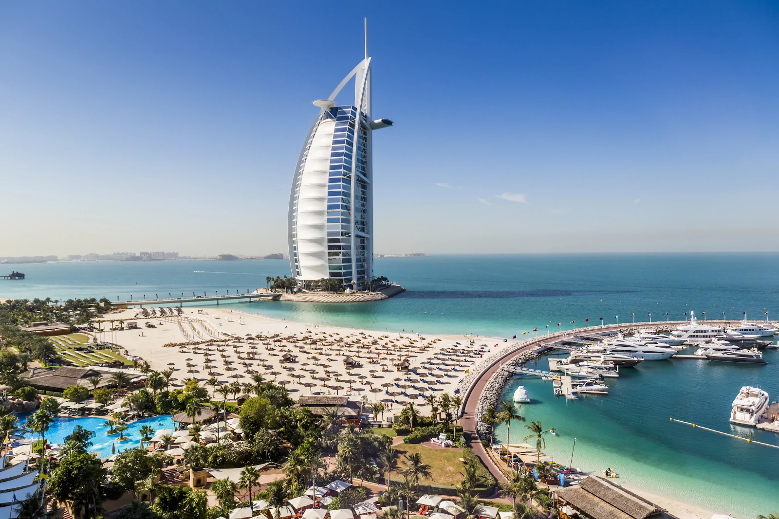Dubai Blick übe den Strand zum Burj al Arab